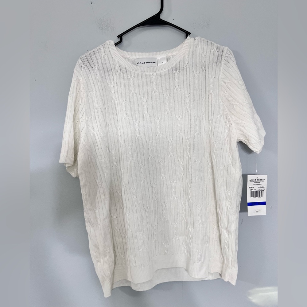 White Short Sleeve Knit Top - Picture 2 of 5